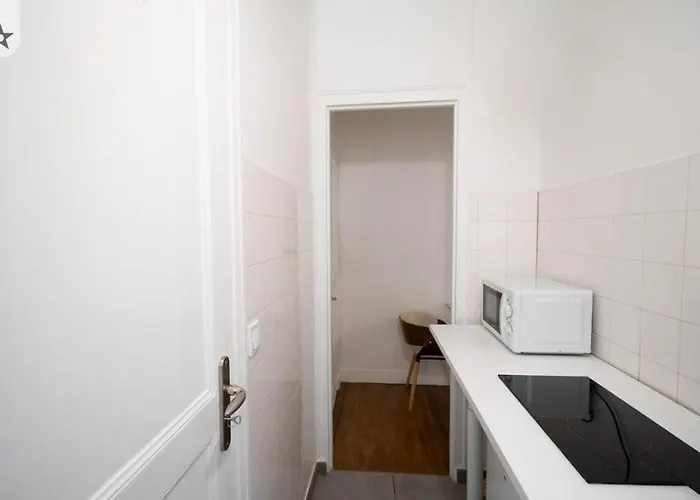 Eiffel Tower Lägenhet